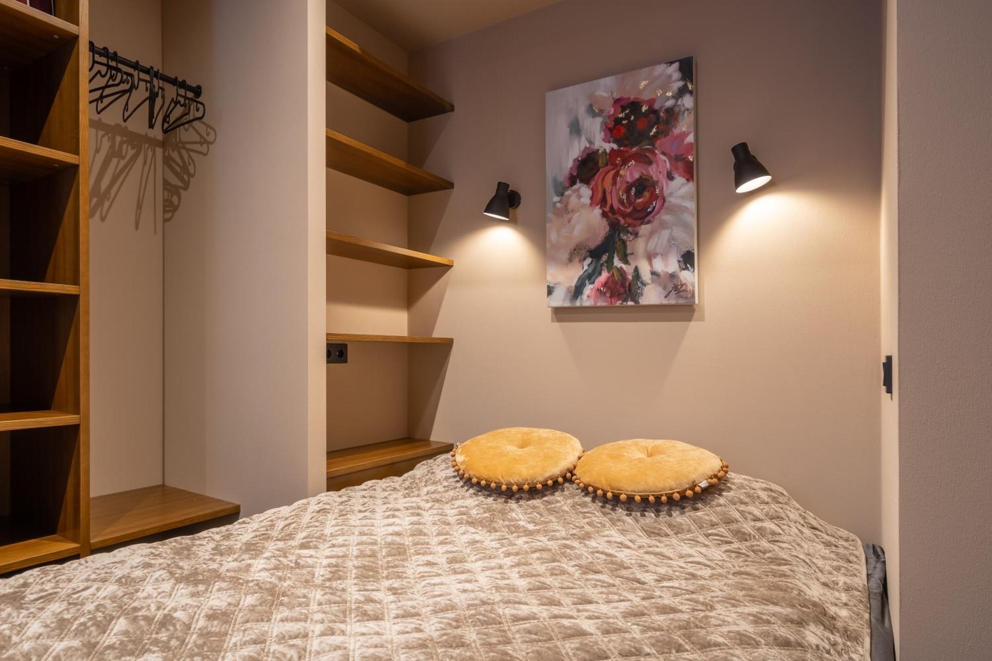 Stylish Old Town Apartment On Mucenieku Street Ryga Zewnętrze zdjęcie